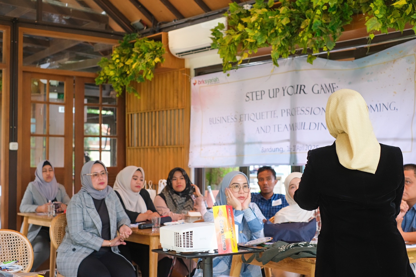 BRK Syariah - Etiket Bisnis